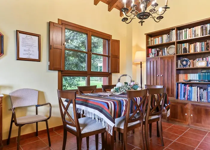 Casa Entrecinas En Domek alpejski Collera