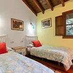Casa Entrecinas En * Collera