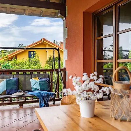 Casa Entrecinas En Horská chata Collera